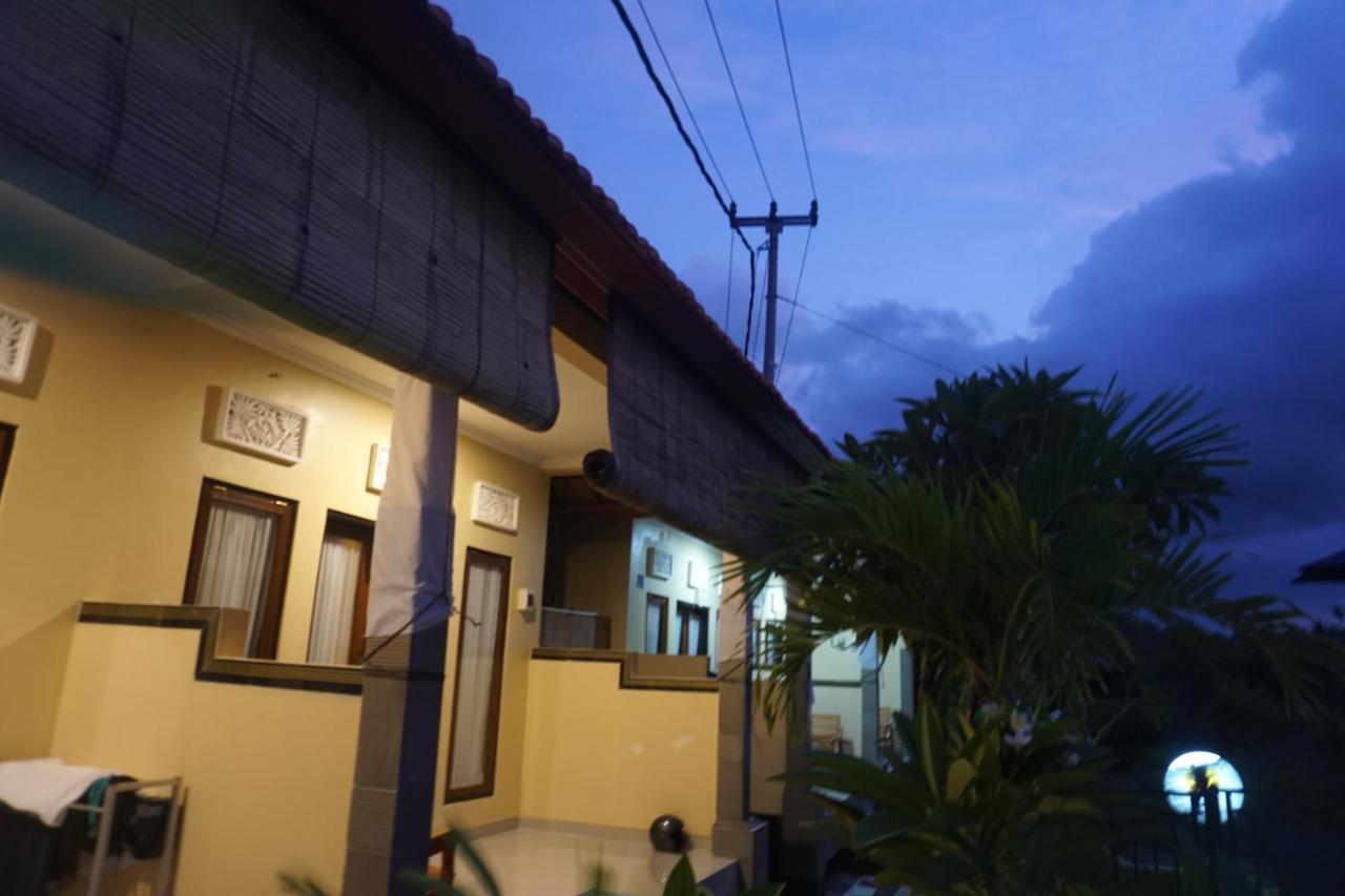 Balibal Bungalow Toyapakeh Buitenkant foto